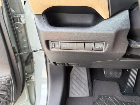 Certified 2020 Toyota RAV4 XLE w/ Convenience Package image 13