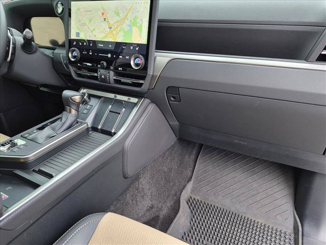 Used 2025 Lexus GX 550 AWD/4WD image 23