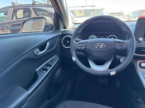 Used 2023 Hyundai Kona SE image 28