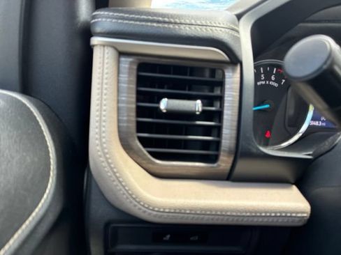 Used 2024 Ford Expedition Max Limited AWD/4WD image 25