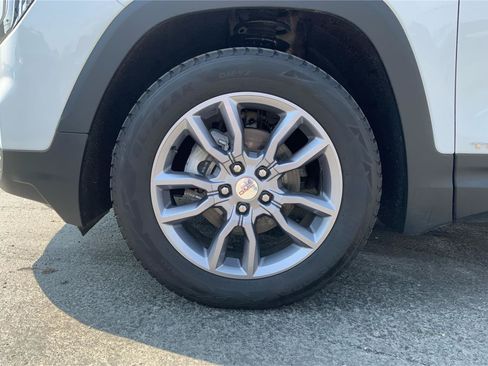 Used 2024 GMC Terrain SLT AWD/4WD image 25
