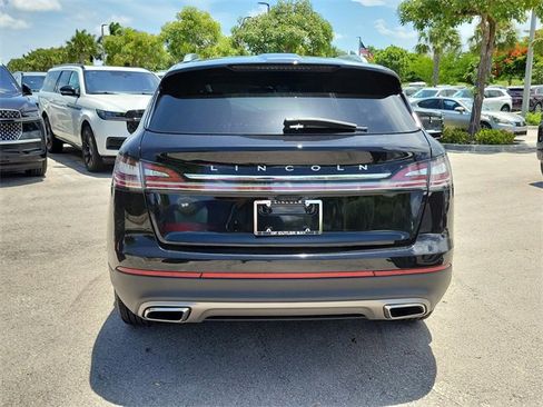 Certified 2023 Lincoln Nautilus Reserve image 5