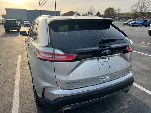 Used 2019 Ford Edge SEL w/ Equipment Group 201A image 4