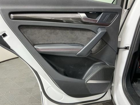 Used 2024 Audi SQ5 Premium Plus w/ Premium Plus Package image 24