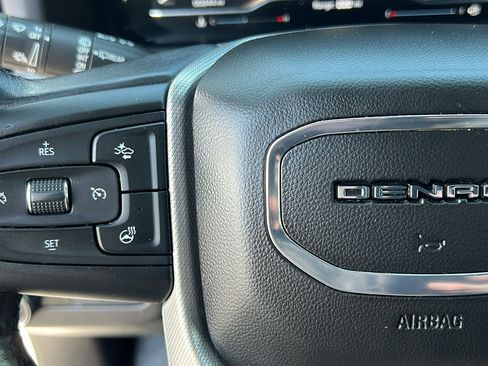 Certified 2022 GMC Yukon Denali w/ Denali Ultimate Package AWD/4WD image 31