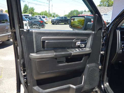 Used 2014 RAM 1500 Sport w/ Comfort Group AWD/4WD image 22