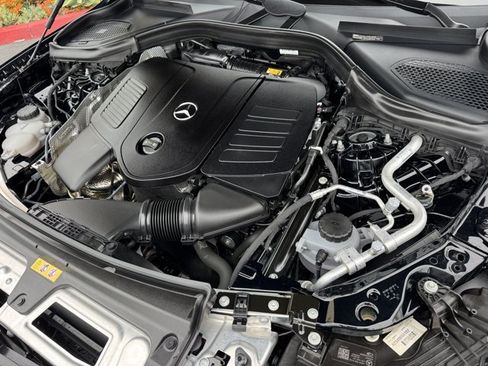 Used 2026 Mercedes-Benz GLC 300 image 5