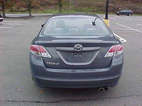 Used 2010 MAZDA MAZDA6 i Sport FWD image 10