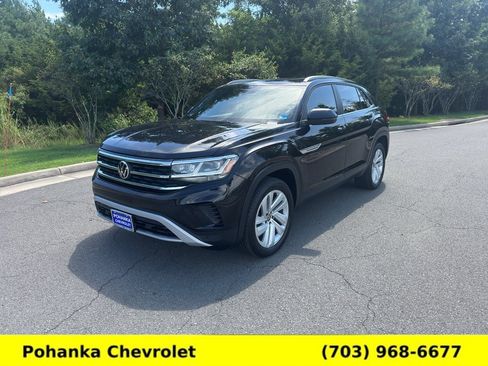 Used 2020 Volkswagen Atlas Cross Sport SE w/ Panoramic Sunroof Package AWD/4WD image 3