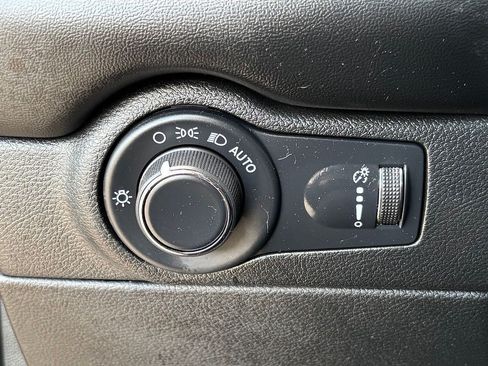 Used 2024 Dodge Durango R/T RWD image 27