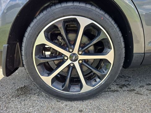 Used 2016 Ford Taurus SEL w/ Equipment Group 201A AWD/4WD image 30