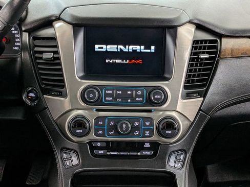 Used 2019 GMC Yukon Denali w/ Denali Ultimate Package image 31