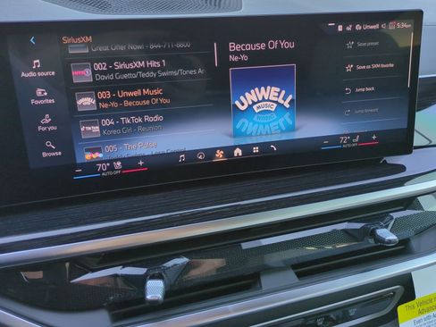 Used 2026 BMW X7 xDrive40i w/ M Sport Package image 23