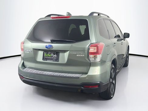 Used 2017 Subaru Forester 2.5i w/ Alloy Wheel Package AWD/4WD image 9