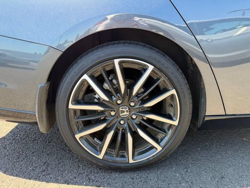 Used 2023 Honda Accord Touring image 8