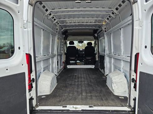 Used 2022 RAM ProMaster 2500 image 16