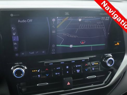 Used 2022 Toyota Highlander Platinum image 4
