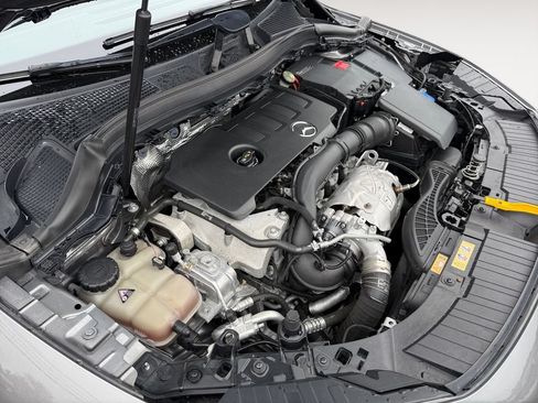 Used 2022 Mercedes-Benz GLA 250 4MATIC image 27