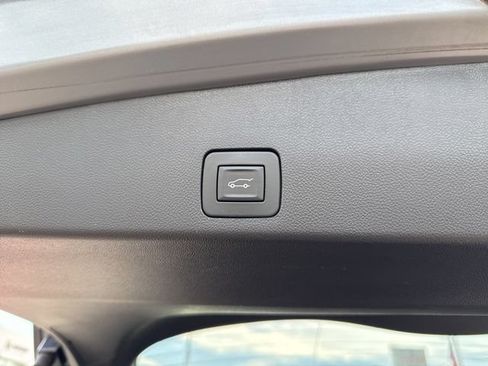 Used 2024 Buick Encore GX Avenir w/ Avenir Convenience Package FWD image 21
