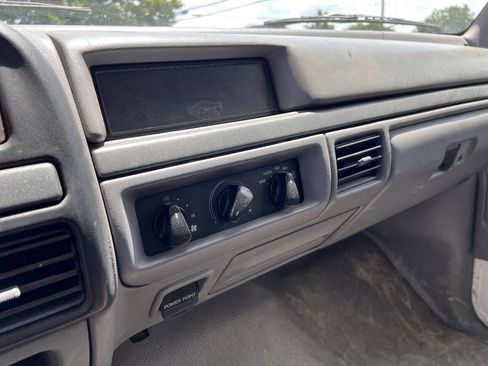 Used 1995 Ford F350 2WD Regular Cab image 10