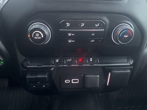 Used 2025 Chevrolet Silverado 2500 W/T w/ WT Convenience Package image 22