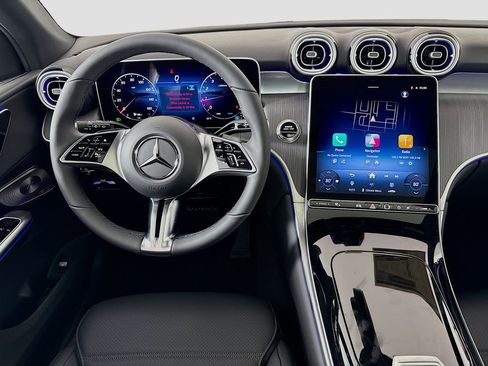 Used 2026 Mercedes-Benz GLC 300 4MATIC image 24