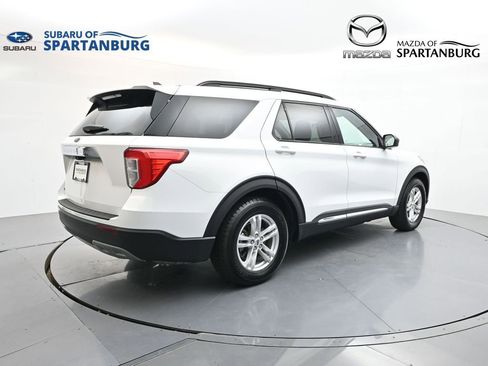 Used 2023 Ford Explorer XLT w/ Equipment Group 202A RWD image 8