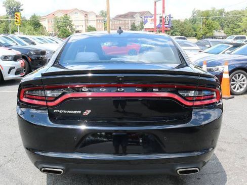 Used 2019 Dodge Charger SXT AWD/4WD image 6