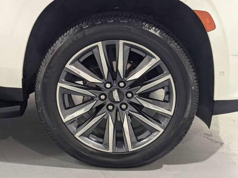 Used 2022 Cadillac Escalade ESV Sport RWD image 34