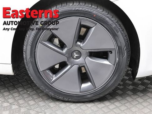 Used 2023 Tesla Model 3 Standard Range image 25