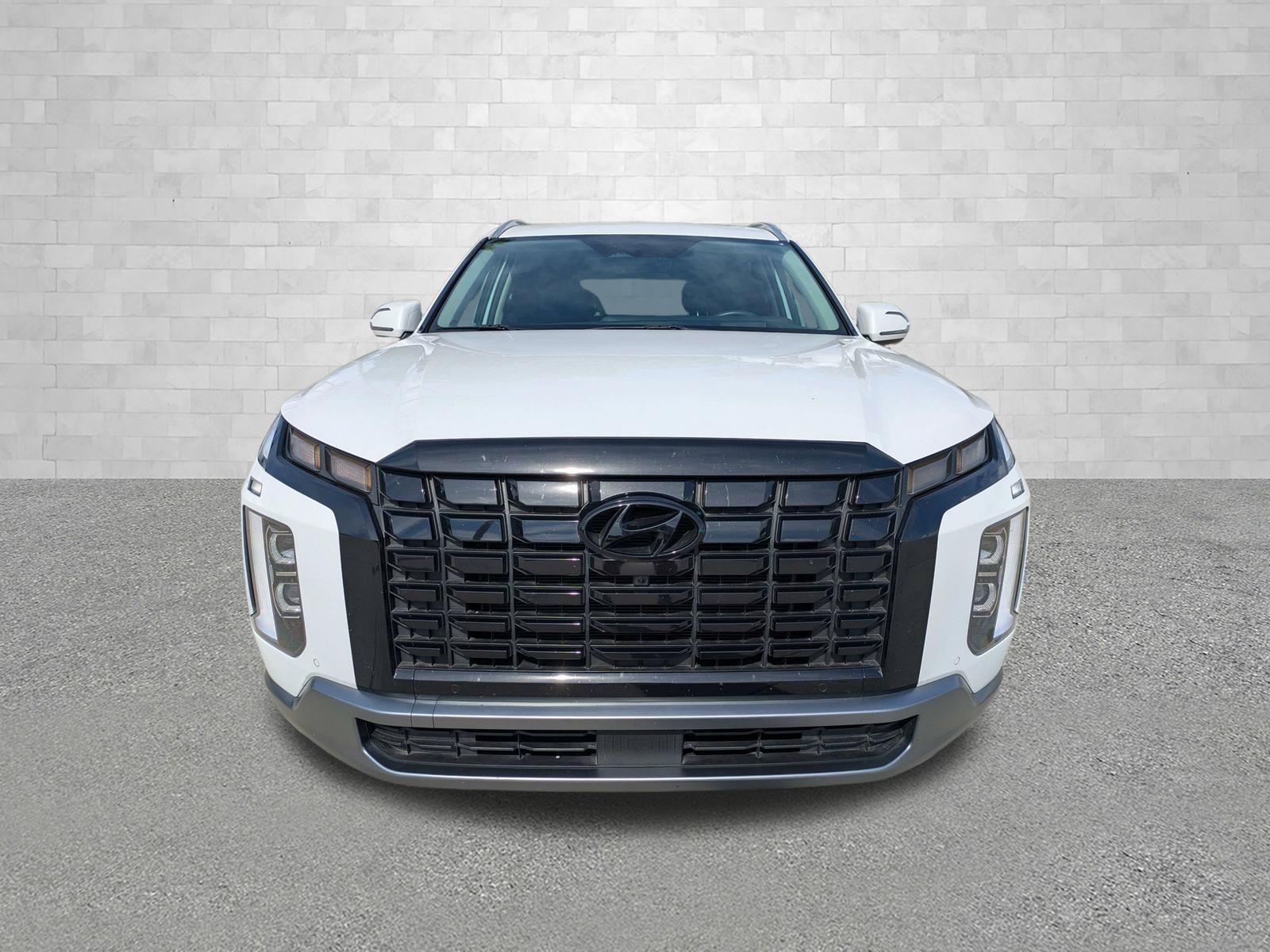 Certified 2025 Hyundai Palisade Limited FWD image 6