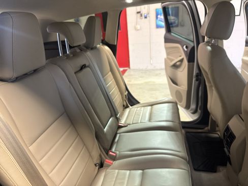 Used 2015 Ford Escape Titanium w/ Equipment Group 301A AWD/4WD image 26