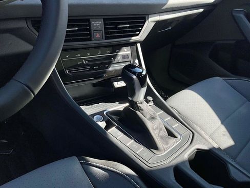 New 2026 Volkswagen Jetta SE FWD image 18