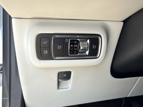 New 2026 Lincoln Nautilus Premier w/ Jet Appearance Package AWD/4WD image 34