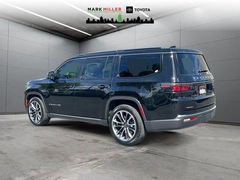 Used 2022 Jeep Wagoneer Series III w/ Premium Group I image 3