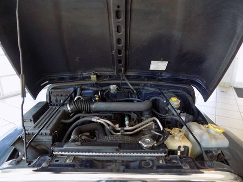 Used 2005 Jeep Wrangler Sport w/ 30" Tire & Wheel Group AWD/4WD image 26