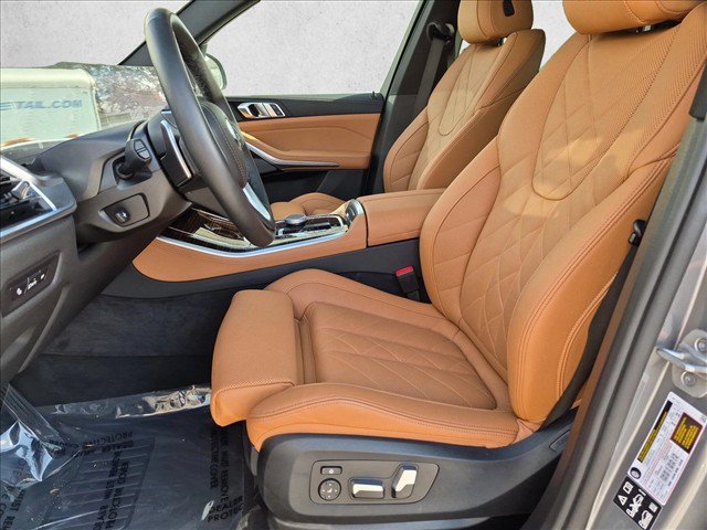 Certified 2026 BMW X5 xDrive40i w/ Premium Package AWD/4WD image 17