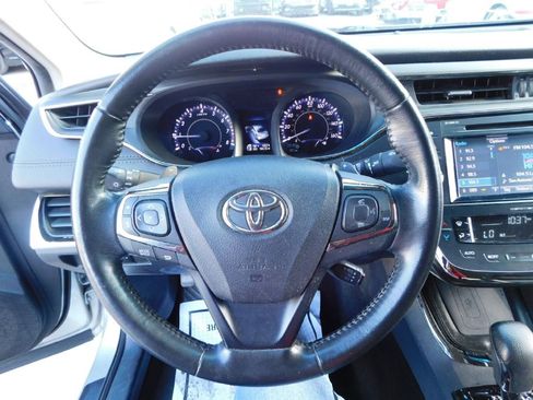 Used 2016 Toyota Avalon XLE FWD image 26
