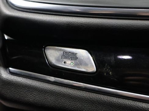 Used 2023 Buick Enclave Avenir w/ Avenir Technology Package image 31