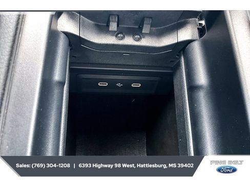 Used 2025 Mercedes-Benz CLA 250 4MATIC image 23