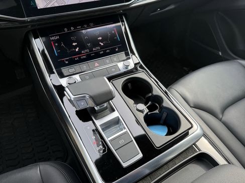 Used 2021 Audi Q7 2.0T Premium Plus AWD/4WD image 22