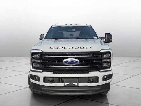 New 2026 Ford F250 Platinum AWD/4WD image 3