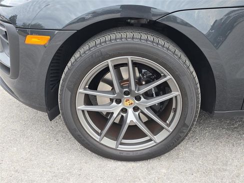 Used 2023 Porsche Macan S image 8
