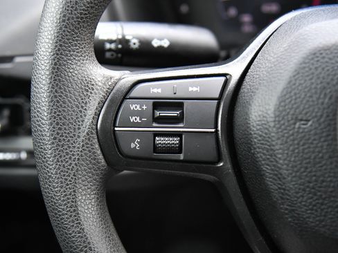 Used 2025 Honda Accord SE image 30