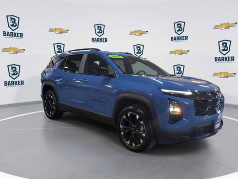 Used 2025 Chevrolet Equinox RS w/ Safety and Technology Package FWD image 2