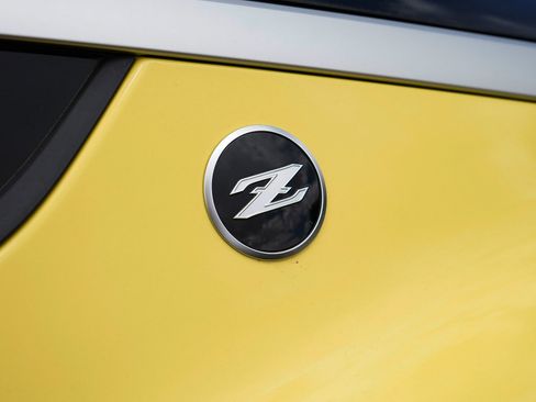 Used 2024 Nissan Z Performance w/ Floor Mat Package RWD image 7