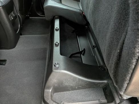 Used 2019 Chevrolet Colorado Z71 AWD/4WD image 18