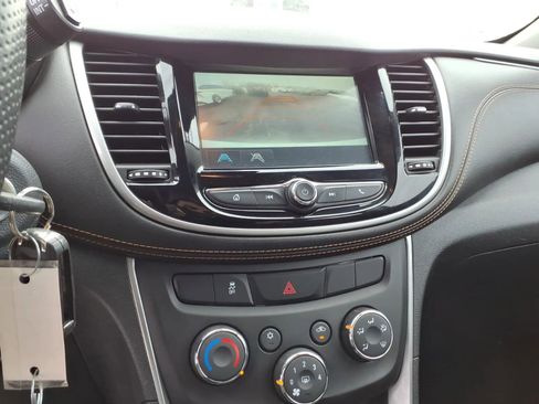 Used 2017 Chevrolet Trax LS image 31