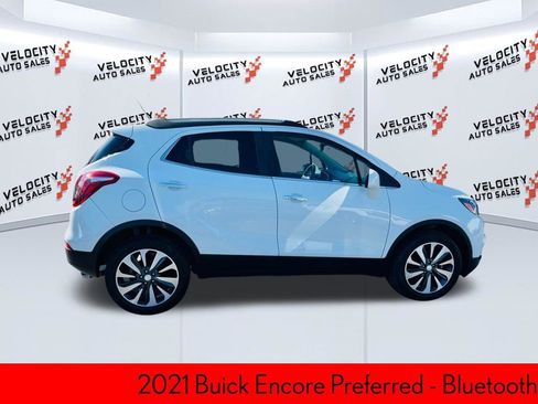 Used 2021 Buick Encore Preferred FWD image 2