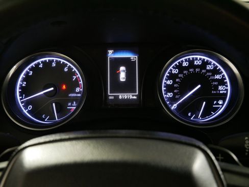 Used 2019 Toyota Camry SE image 21